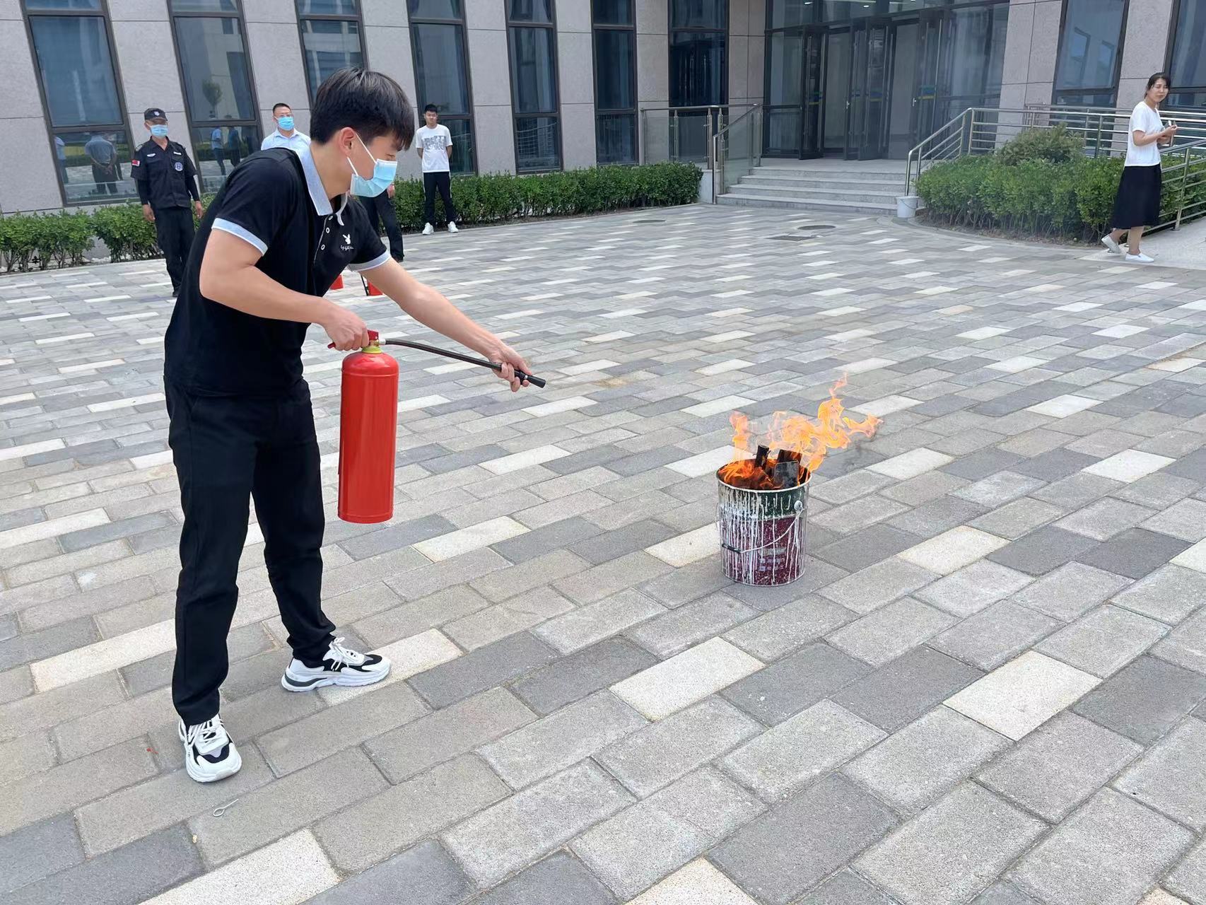 消防培訓(xùn)漲知識(shí)，筑牢園區(qū)安全防線